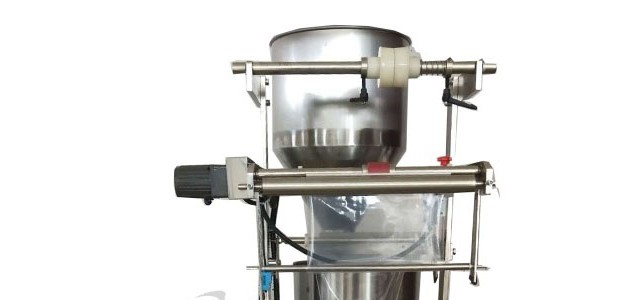 衡水市顆粒自動(dòng)包裝機(jī)，明膠包裝機(jī)，魚(yú)食包裝機(jī)